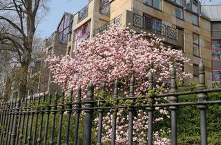 Wohnung kaufen in Nizzaallee 42, 52072 Aachen, Exklusives Park-Appartement mit Balkon und Aufzug 6000m² Gartenanlage in Aachen-Ponttor