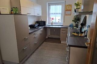 Wohnung kaufen in 94327 Bogen, Schmuckkästchen! Top gepflegte 4-Zimmer-Wohnung mit Einzelgarage in sehr ruhiger Lage von Bogen