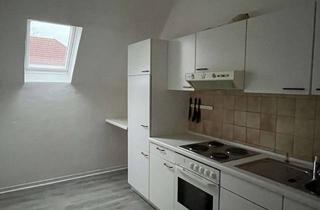 Wohnung mieten in Mittelstr., 25551 Hohenlockstedt, Geräumige 2-Zimmer-DG-Wohnung mit EBK in Hohenlockstedt