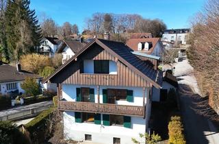 Haus kaufen in 82343 Pöcking, Charmantes Haus mit Panoramablick auf die Alpen in grüner Wohnlage von Pöcking - Provisionsfrei