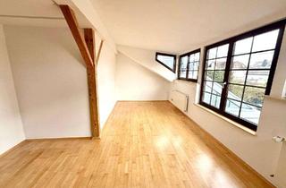 Einfamilienhaus kaufen in 65795 Hattersheim, High-End-Wohnen mit Gartenidylle!