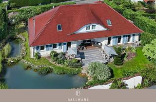 Villa kaufen in 61440 Oberursel, A home straight out of a picture book: villa with idyllic garden and swimming pond