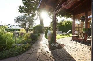 Villa kaufen in 78343 Gaienhofen, Villa mit großer ELW und Bauplatz in Seenähe