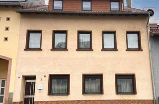 Mehrfamilienhaus kaufen in 66780 Rehlingen-Siersburg, Rendite oder Eigennutzung - Flexibles Mehrfamilienhaus in guter Ortslage