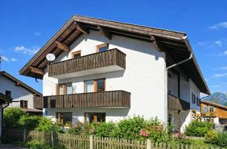 Doppelhaushälfte kaufen in 82481 Mittenwald, Doppelhaushälfte mit vier Wohneinheiten in zentraler Lage von Mittenwald