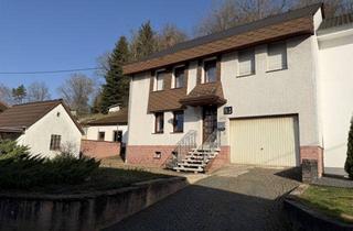 Einfamilienhaus kaufen in 66333 Völklingen, Völklingen-Lauterbach: Attraktives Einfamilienhaus, ca. 155 m² Wfl., Wärmepumpe, Garage und Sauna
