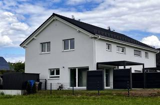 Haus mieten in 94336 Hunderdorf, Doppelhaushälfte mit eigenem Garten