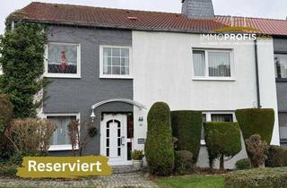 Reihenhaus kaufen in 59494 Soest, Provisionsfrei-Zweifamilienhaus in Sackgasse – 1 Einheit frei, Gartenidylle & Investmentchance