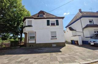 Wohnung kaufen in 67069 Oppau, Charmante Dachgeschosswohnung mit 3 Zimmern in LU-Oppau – Ideal für Singles, Paare & kleine Familien