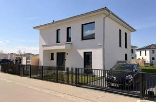 Villa kaufen in 14974 Ludwigsfelde, Neuwertiges KfW-55 Energiesparhaus I Perfekte Familien-Stadtvilla im Rousseaupark!