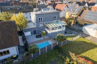 Haus kaufen in 76477 Elchesheim-Illingen, Wohnen mit privater Wellness-Oase im Freien