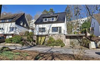 Einfamilienhaus kaufen in Am Bollenberg 21, 42781 Haan, Freistehendes Einfamilienhaus mit 2 Wohneinheiten und Garten, 2 Garagen im Haus