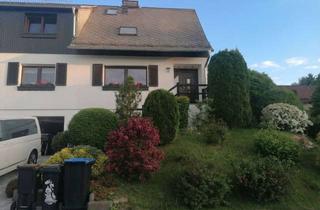 Doppelhaushälfte kaufen in 08468 Heinsdorfergrund, Doppelhaushälfte mit Pool, Sauna und grünem Ausblick in Heinsdorfergrund