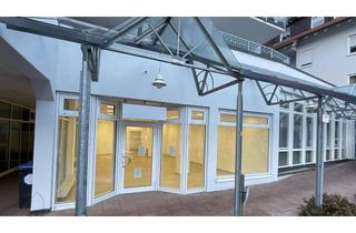 Gewerbeimmobilie kaufen in 72275 Alpirsbach, Gewerbeeinheit im Erdgeschoss mit attraktiver Schaufensterfront