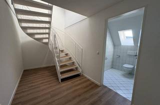 Wohnung mieten in Äußere Plauensche Straße, 08056 Zwickau, Dachgeschoss Maisonettwohnung im Zentrum von Zwickau