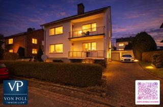 Haus kaufen in 32760 Detmold, Zeit für Großzügigkeit: Gepflegtes Zweifamilienhaus mit Gartenfreude