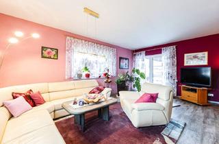 Haus kaufen in 25764 Wesselburen, Neuwertiger Bungalow mit 2x Terrassen & Carport in Sackgassenlage