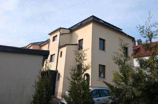 Haus kaufen in 95173 Schönwald, Schönwald - Vermietetes Zweifamilienhaus