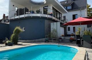 Doppelhaushälfte kaufen in 66115 Saarbrücken, Saarbrücken - Elegantes 2-Familienhaus - Wohnkomfort in bevorzugter Lage