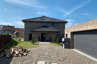 Villa kaufen in 38229 Salzgitter, Salzgitter - Stadtvilla mit großem Grundstück und Doppelgarage