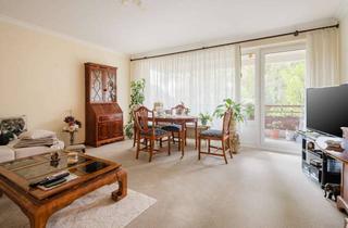 Wohnung kaufen in 22926 Ahrensburg, Attraktive Kapitalanlage: 2-Zimmer-Wohnung in Ahrensburg mit Balkon & Stellplatz!