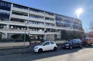 Wohnung kaufen in 67061 Süd, Vermietete 2-Zimmer-Wohnung mit 2 Balkonen und Garage