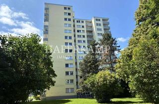 Wohnung kaufen in 61449 Steinbach, Über den Dächern: 4-Zimmer-Wohnung mit Balkon in Steinbach