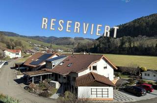 Wohnung kaufen in 79252 Stegen, R E S E R V I E R T - Freier Blick - Freie Wohnung in kleiner Einheit in Stegen-Eschbach