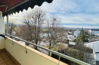 Wohnung kaufen in 72555 Metzingen, Helle 4,5-Zimmer Wohnung im 3. OG mit Balkon in Metzingen