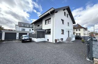 Wohnung kaufen in 89233 Neu-Ulm, Stilvolle 3,5 Zi-Dachgeschosswohnung mit großzügiger Terrasse und Garage