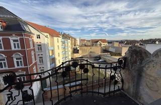 Wohnung mieten in Pestalozzistr. 13, 02708 Löbau, Lichtdurchflutete 4-Raumwohnung im 3. OG mit großem Tageslichtbad & zwei Balkonen !