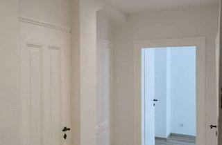 Wohnung mieten in Rosa-Luxemburg Straße 56, 04315 Neustadt-Neuschönefeld, 2-Zi-Altbau-Traum, renoviert, mit Einbauküche, Tageslichtbad und Badewanne