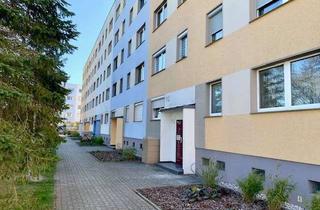 Wohnung mieten in Straße Der Völkerfreundschaft 109, 06886 Lutherstadt Wittenberg, 3-Zimmerwohnung im Erdgeschoss mit Balkon