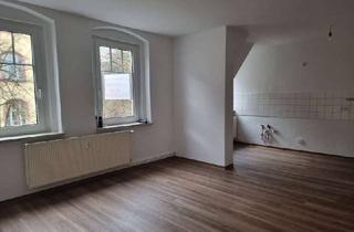 Wohnung mieten in 08451 Crimmitschau, Gemütliche Dachgeschosswohnung in der Südstadt!