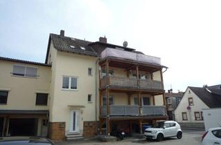 Wohnung mieten in 64390 Erzhausen, **Erzhausen** Im alten Ortskern gelegene schöne 3 Zimmer-Dachgeschosswohnung mit großem Balkon!