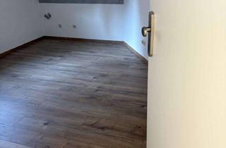 Wohnung mieten in Große Ulrichstraße 35, 06108 Altstadt, Wohnen im Zentrum / neu hergerichtete 1 Zimmer Whg. zu vermieten