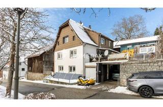 Haus kaufen in 94104 Tittling, Raum für Generationen – Teilsaniertes Zweifamilienhaus mit Innenhof und Scheune