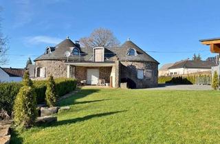 Haus kaufen in 54597 Hersdorf, **Architektenhaus im Burgstil in der Eifel mit unverbaubarem Weitblick**