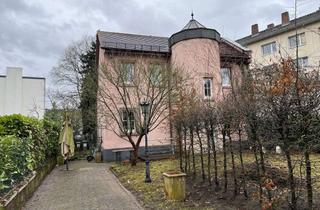 Villa kaufen in 60528 Niederrad, Villa mit Türmchen