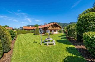 Haus kaufen in 83700 Rottach-Egern, Sehr gepflegtes Landhaus - nur 150 Meter zum See - 1A-Lage im Ortsteil Schorn im "Malerwinkl"