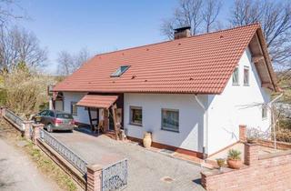 Haus kaufen in 36391 Sinntal, Großzügiges Mehrgenerationenhaus mit Einliegerwohnung, Garage & Nebengebäude