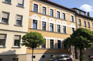 Mehrfamilienhaus kaufen in Schulbergstraße 19, 99510 Apolda, APOLDA Teilsaniertes Mehrfamilienhaus mit viel Potential durch Ausbaureserven, Nebengelaß u. Zufahrt