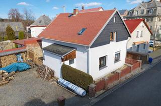Einfamilienhaus kaufen in 08239 Bergen, Ihr Projekt zum Eigenheim: Haus mit Garage und viel Potenzial in Bergen