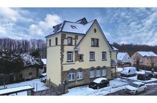 Haus kaufen in 97268 Kirchheim, Teilmodernisiertes 8-Familienhaus mit Wertsteigerung durch zusätzliches potenzielles Baugrundstück