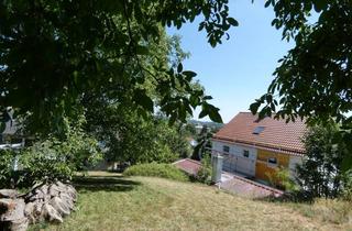 Grundstück zu kaufen in 86551 Aichach, Hanggrundstück in Aichach-Algertshausen mit Blick über Aichach