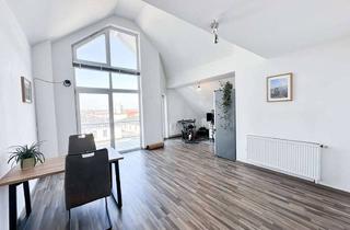 Wohnung kaufen in 64850 Schaafheim, DIETZ: Lichtdurchflutete 4,5 Zimmer-Maisonette große Dachloggia - Galerie - Garage - Stellplatz