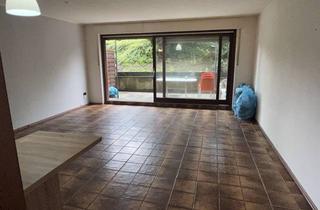 Wohnung mieten in Krefelder Straße 170a, 47226 Bergheim, Souterrain-Apartment mit großer Terrasse – Renovierung nach Wunsch möglich