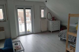 Wohnung mieten in Othmayrstraße, 90411 Ziegelstein, 1,5 -Zimmer Dachgeschosswohnung in Nürnberg-Ziegelstein