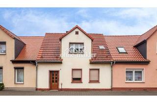 Reihenhaus kaufen in Victor-Blüthgen-Straße, 06780 Zörbig, Günstiges Zweifamilienhaus mit Innenhof und Ausbaupotenzial in ruhiger Lage von Zörbig