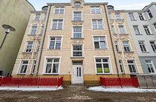 Wohnung kaufen in 18055 Rostock, Bezugsfreie 3-Zimmer-Wohnung mit Balkon in der Kröpeliner-Tor-Vorstadt nah dem Stadthafen Rostock